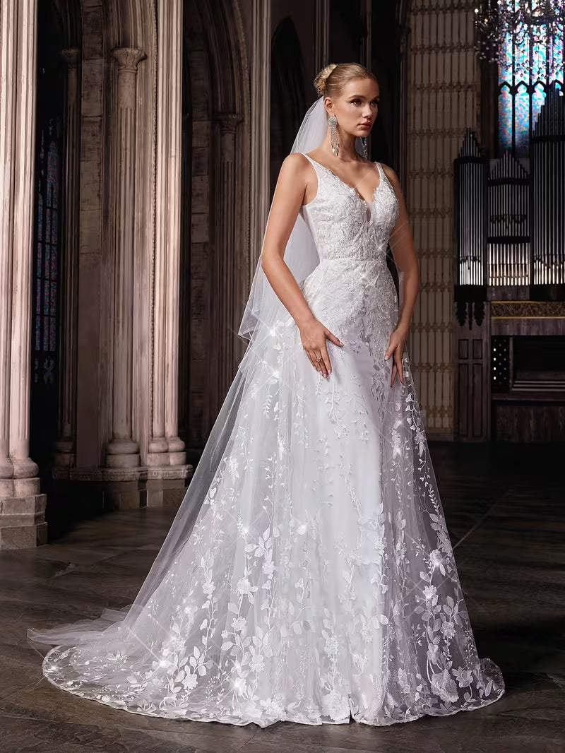Women's Elegant Floral Embroidered Sleeveless Wedding Dress