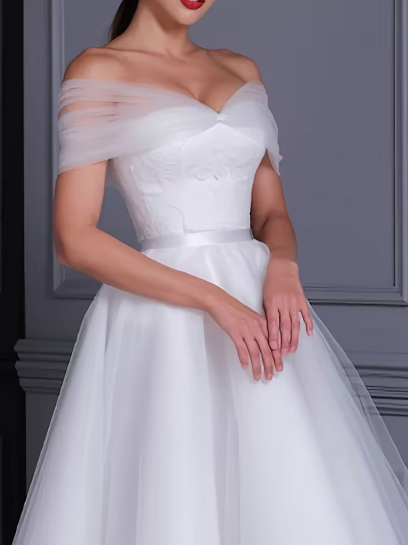 Women's Elegant White Off-Shoulder Tulle Wedding &amp; Evening Gown